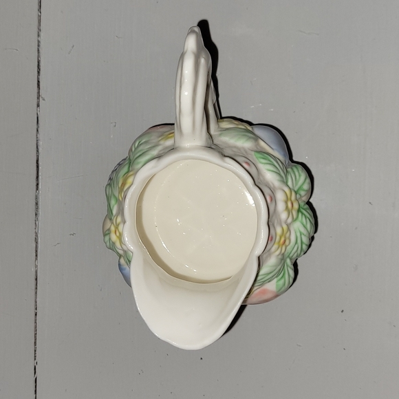 Vintage Porcelain Sugar and Creamer Set - Picture 13 of 15